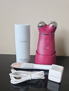 NuFACE Pink Microcurrent Facial Sculpting Device with Silk Crème & Accessories